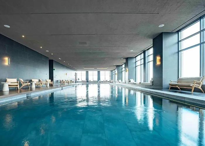 Apartment Luxurious Master With Awesome View, Jacuzzi, Gym & Balcony