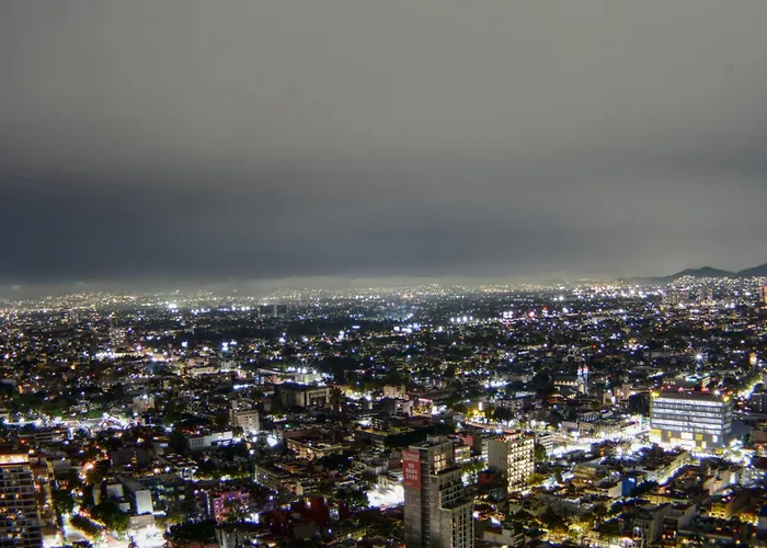 Luxurious Master With Awesome View, Jacuzzi, Gym & Balcony Apartment Mexico City